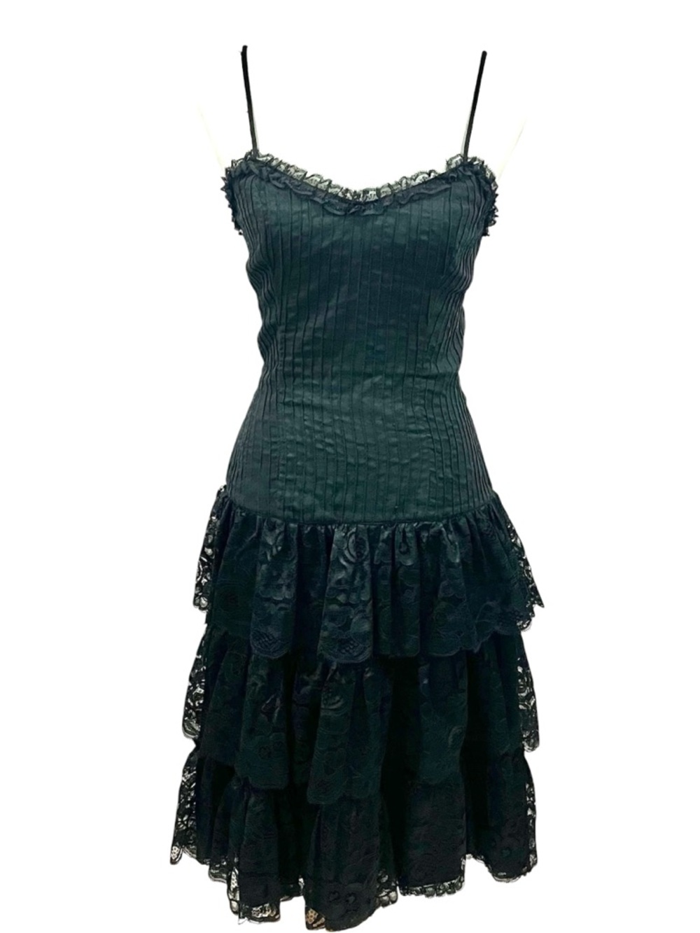 Vintage Y2K Buen Dia Pintuck Tiered Lace Sweetheart Neckline Sleeveless  Dress